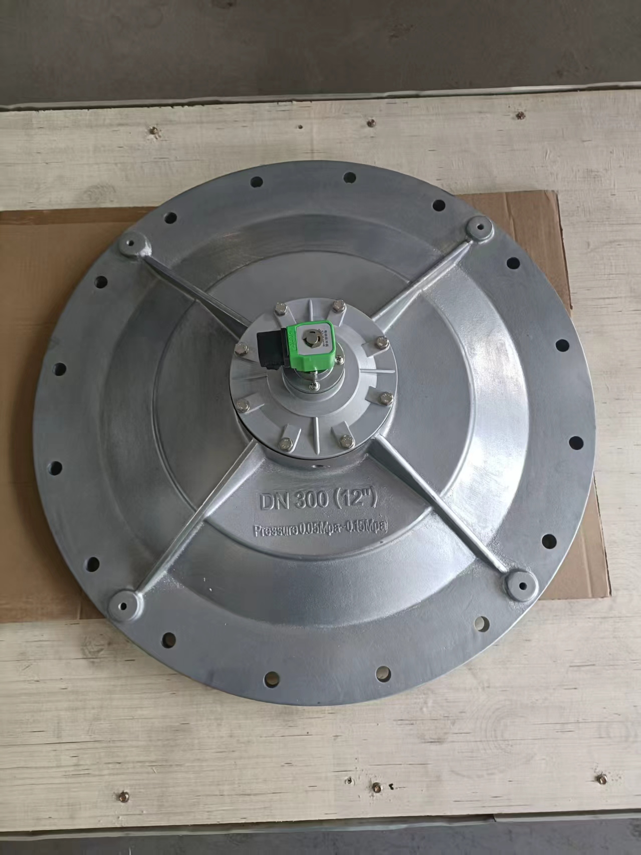 Novidades: Válvulas de pulso submersas de grande diâmetro DMF de 8–16''